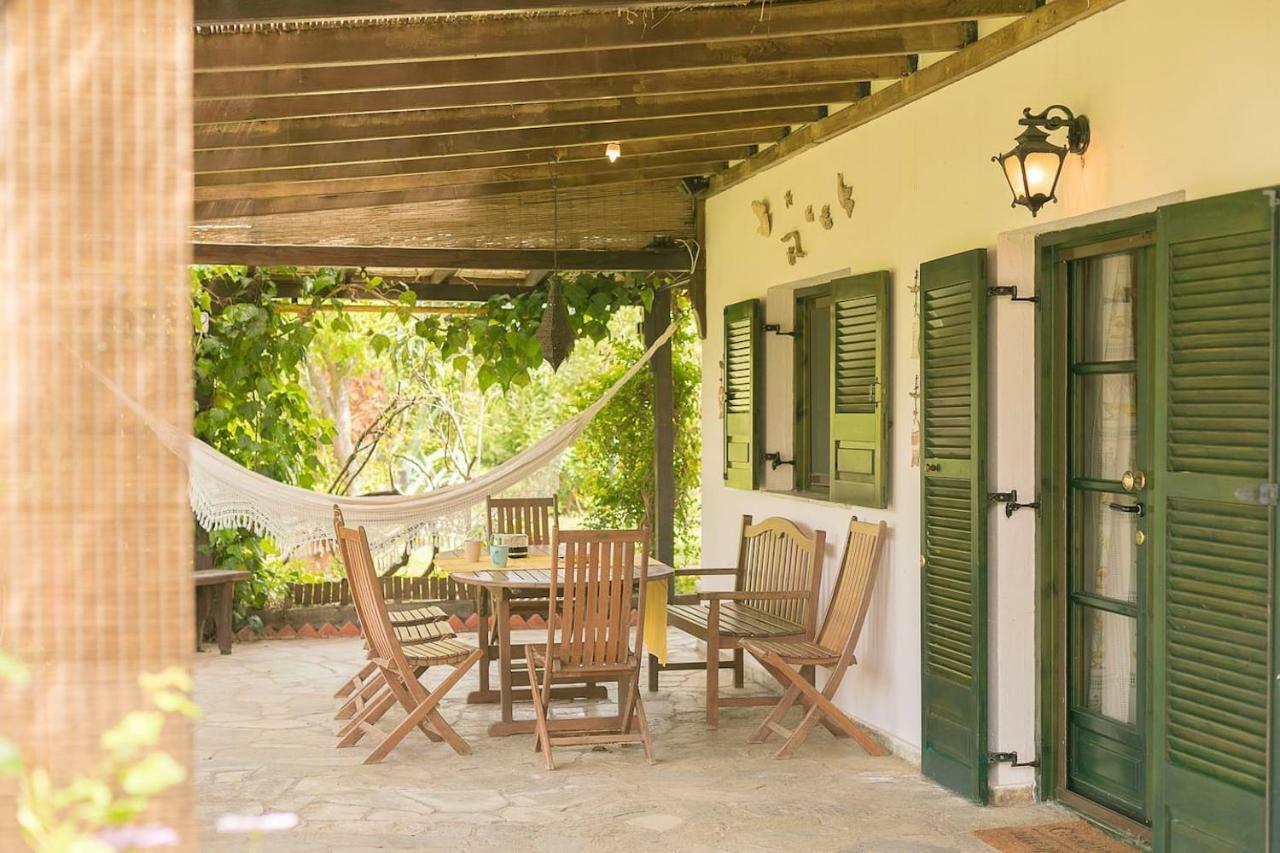 Sandy Feet Retreat, Vourvourou #Feelslikehome 외부 사진
